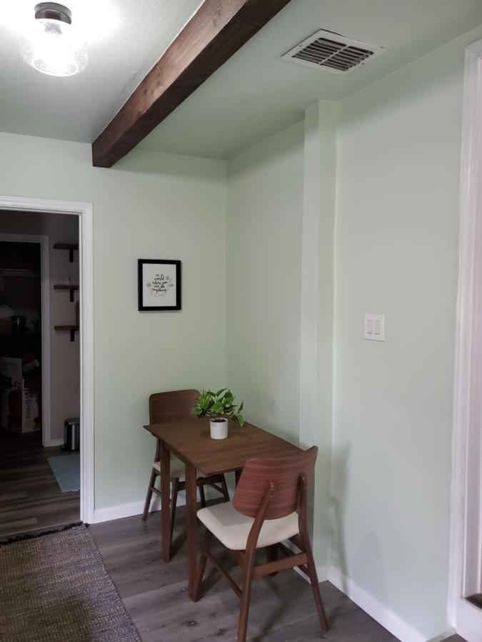Conveniently Located Getaway San Antonio