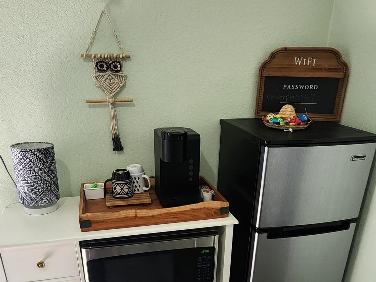 Guest house Conveniently Located Getaway San Antonio