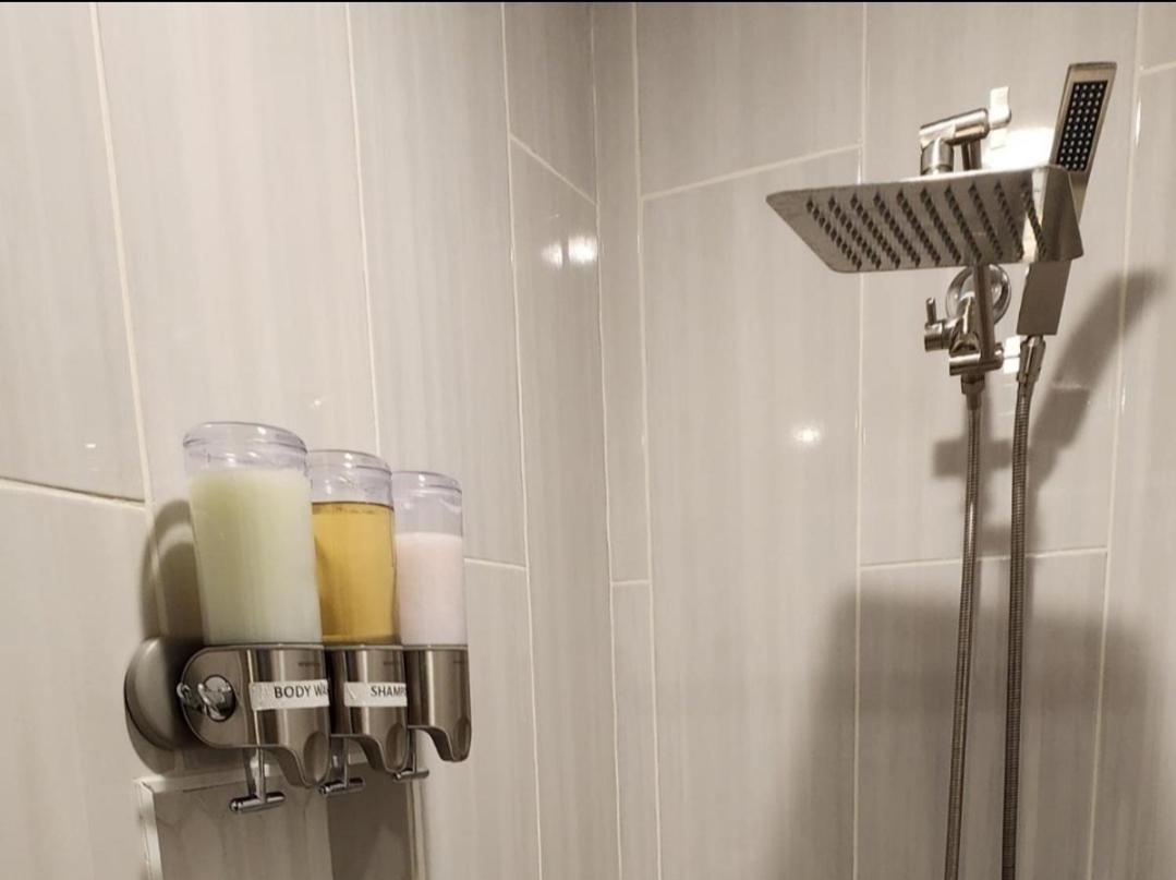 Conveniently Located Getaway Guest house San Antonio
