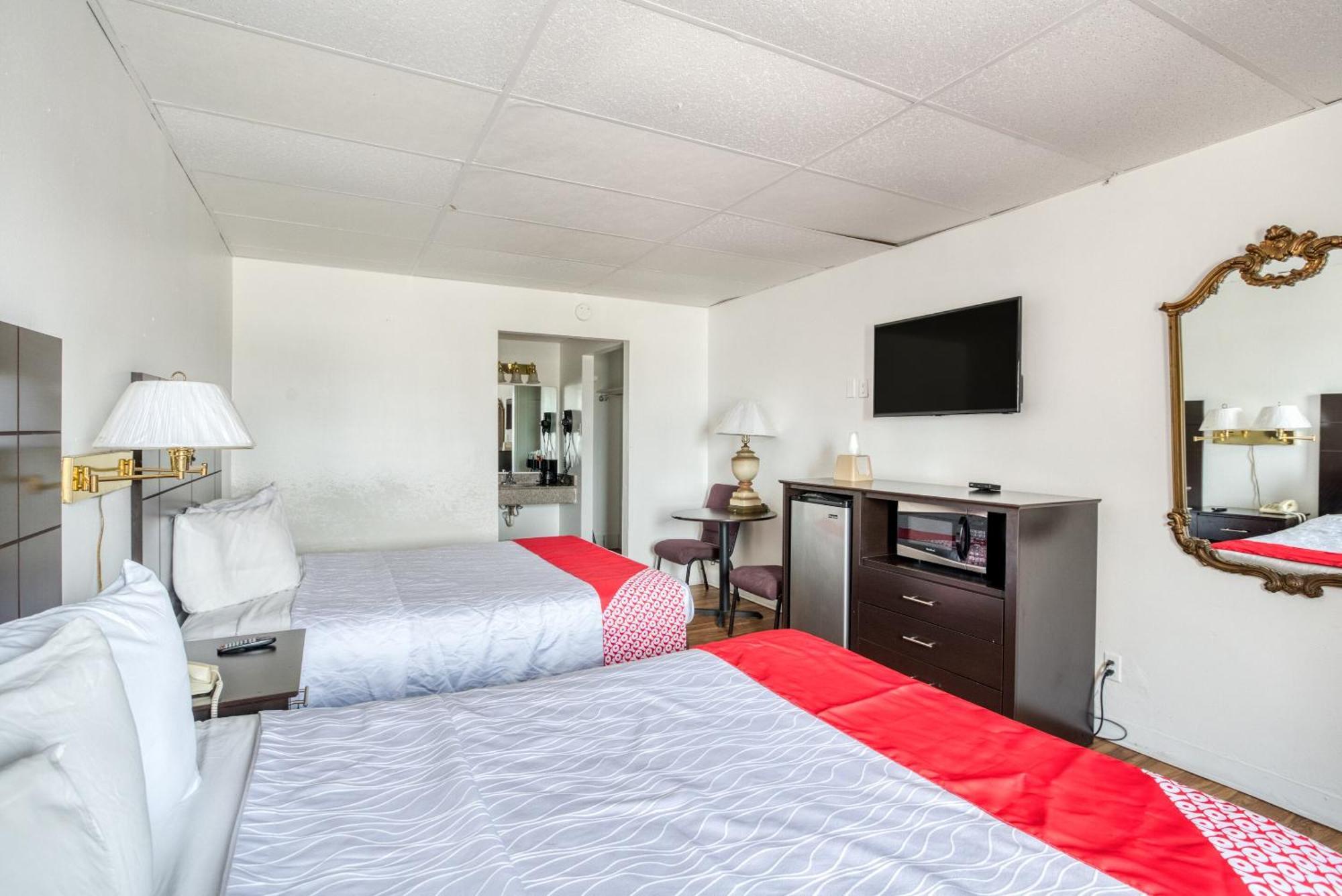Hotel Oyo Lackland Air Force Base West