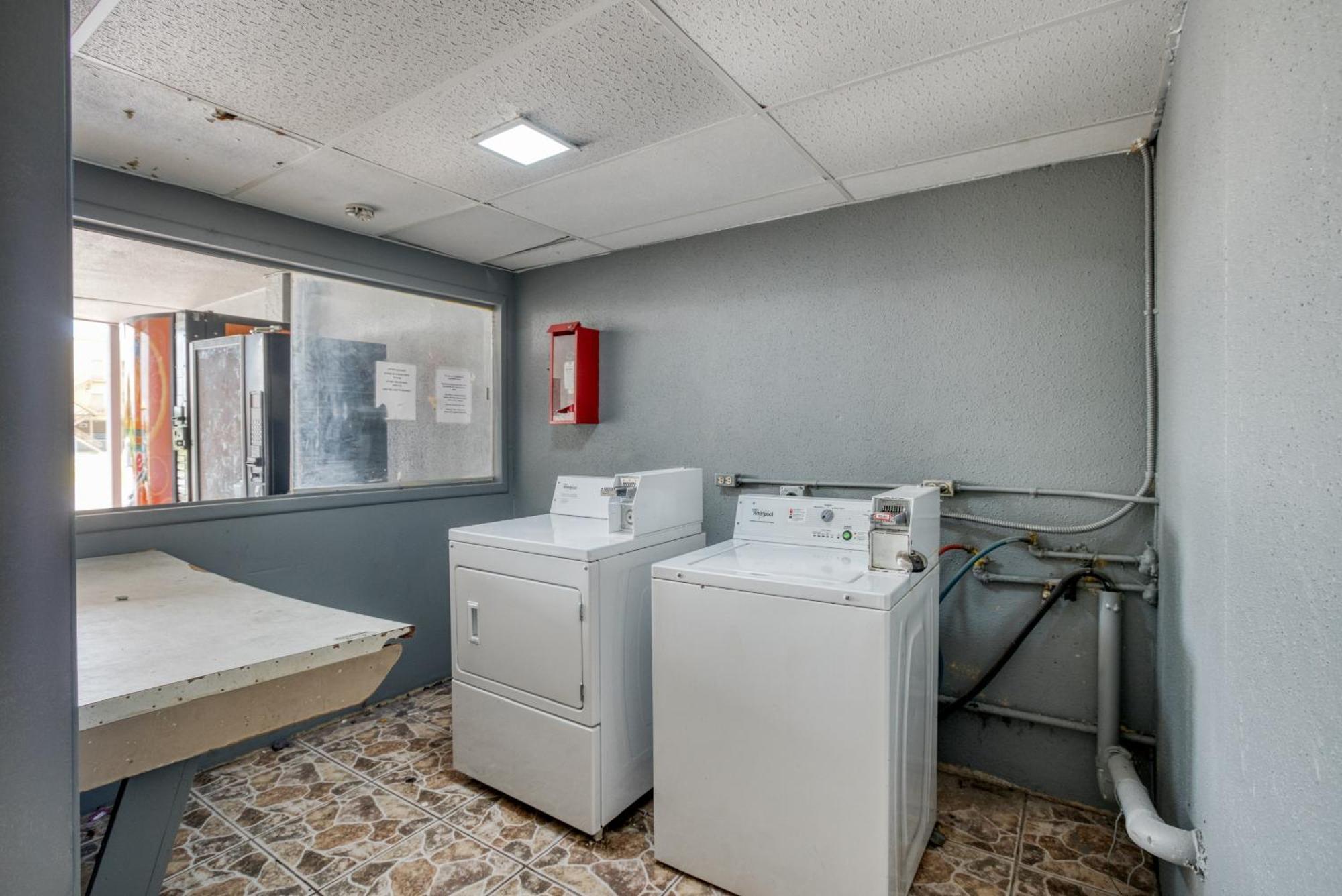 Hotel Oyo Lackland Air Force Base West 2*