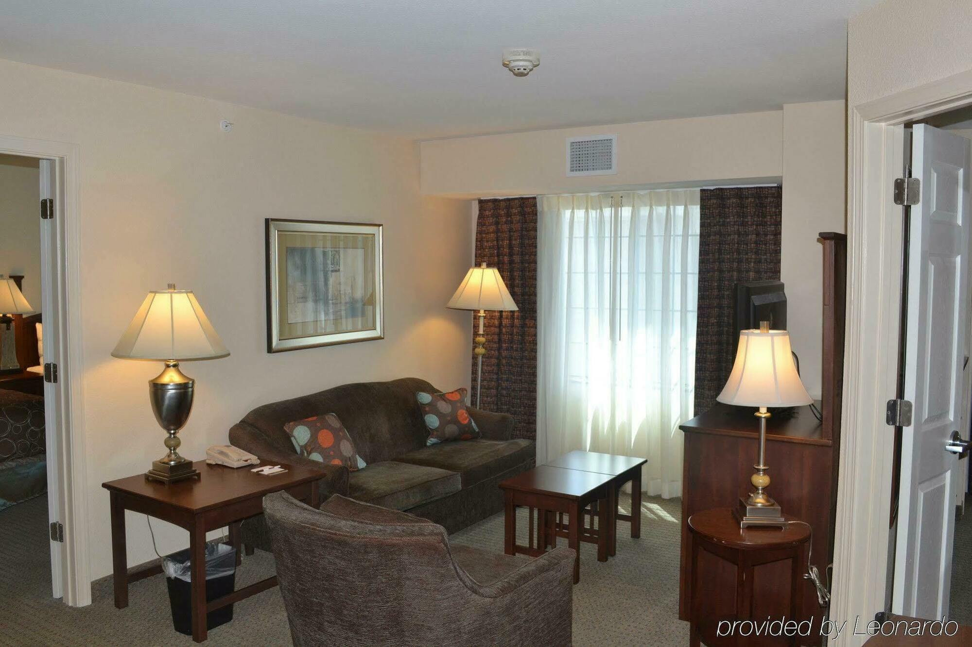 Staybridge Nw Near Six Flags Fiesta, An Ihg 3* San Antonio