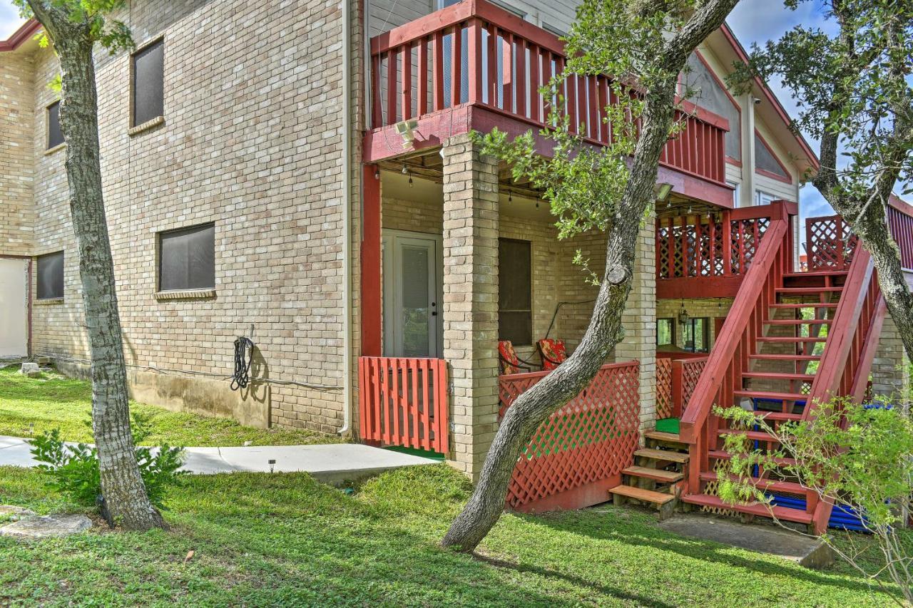 Relaxing Helotes 7 Mi To Ut At San Antonio! Apartment