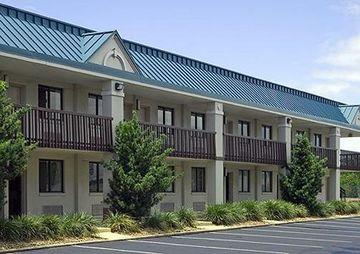 Hotel Budget - Fort Sam 3*