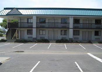Budget - Fort Sam 3*
