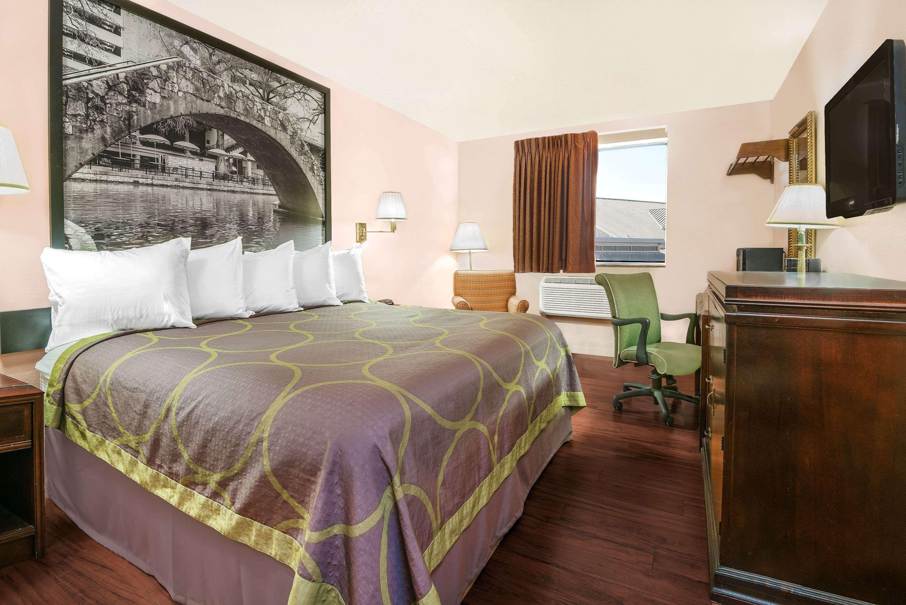Hotel Super 8 By Wyndham San Antonio/i-35 North *