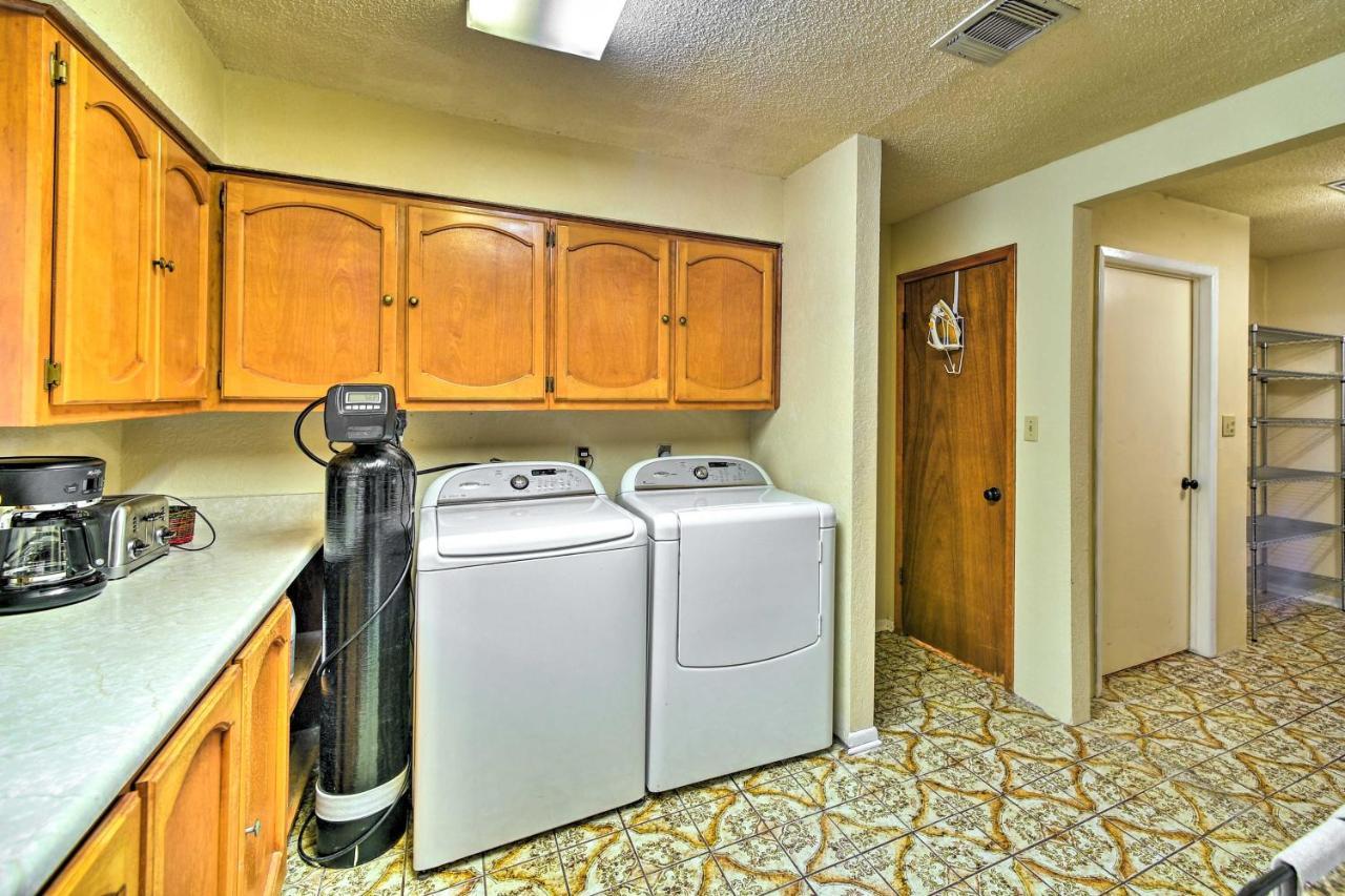 Relaxing Helotes 7 Mi To Ut At San Antonio! Apartment *