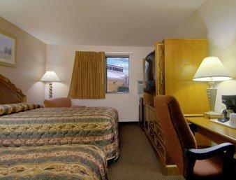 Hotel Super 8 By Wyndham San Antonio/i-35 North