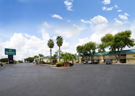 Budget - Fort Sam Hotel 3*