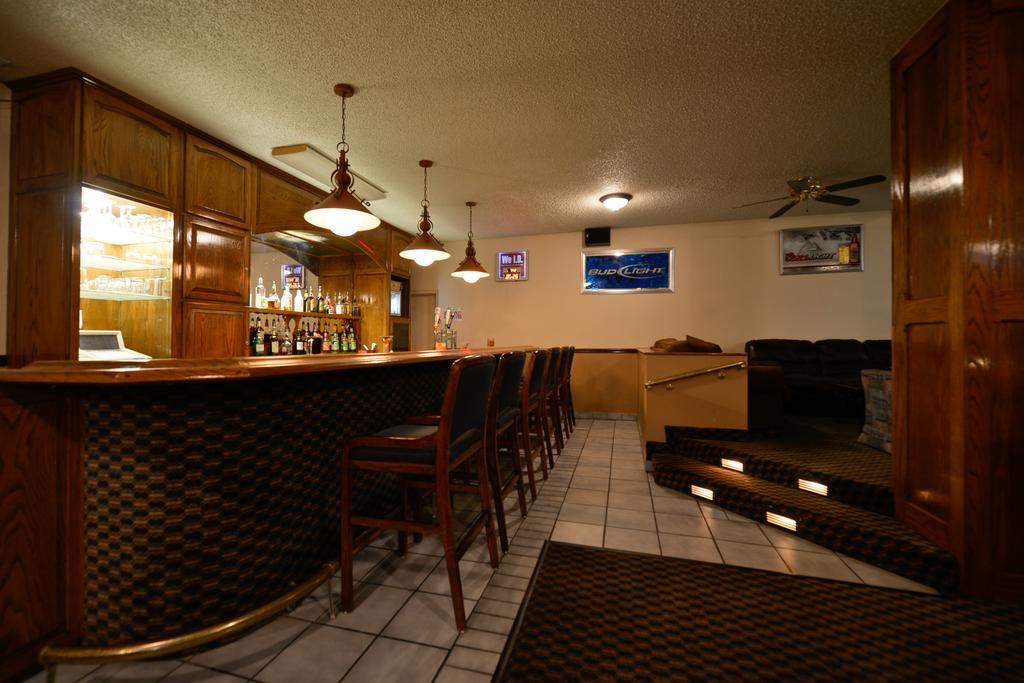 Budget - Fort Sam Hotel 3*