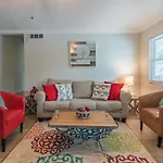 Beautiful Home At Botanical Gardens