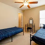 Hero\'S Home Away From Home - Fun Family Getaway
