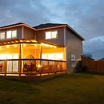 Cozy Home - Self Check-In W/Spacious Deck