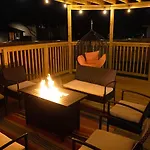 Cozy Home - Self Check-In W/Spacious Deck