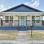 Charming San Antonio Home About 4 Mi To Downtown