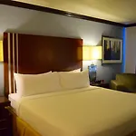 Holiday Inn Express & Suites San Antonio Nw Near Seaworld By Ihg
