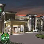 La Quinta By Wyndham San Antonio By Frost Bank Center