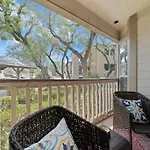 The Blue Belle Welcomes You! Rim/La Cantera Area