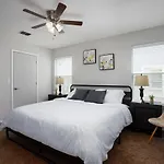 Cozy 4/3 Entire House *Lackland Afb* Seaworld*