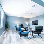Fascinating 2Br1Ba Near Festive Dt And Riverwalk