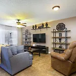 Home With Pool Near Sea World & Lackland