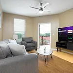 Private 2Br Apt Downtown By Riverwalk