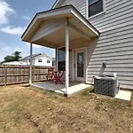 New 3 Bedroom Vacation Home Lackland/Sea World/La Cantera