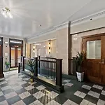 The Maverick, Powered By Placemakr - River Walk