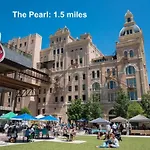 Eastlawn Place Cozy 2 Bdrm Townhome Near Downtown San Antonio