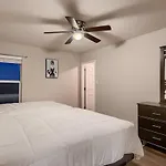 Lxry 4 Bedroom Heated Pool, Spa, Near Attrns