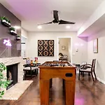 Spacious 4 Bedroom With Pool-Minutes To Seaworld!