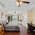 Bamboo Oasis-Relaxing Hot Tub-Family Time