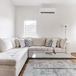 Modern Flat Nr Dt River Walk Zoo Wifi Bbq Desk