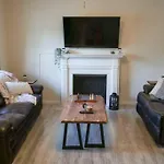 Modern 3 Bedroom Home