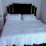 Elegant Luxury Stay In Uptown