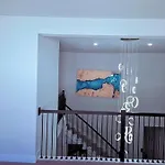 Elegant Luxury Stay In Uptown