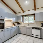 Charming San Antonio Abode About 10 Mi To River Walk!