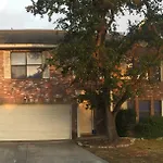 Home Between Seaworld And Six Flags