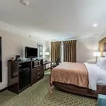 Quality Inn & Suites Seaworld North