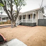 Wyoming St Restored Historic 2Br/1Ba Downtown