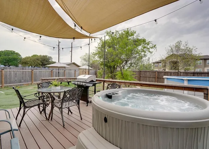 San Antonio Home With Hot Tub - 1 Mi To Seaworld