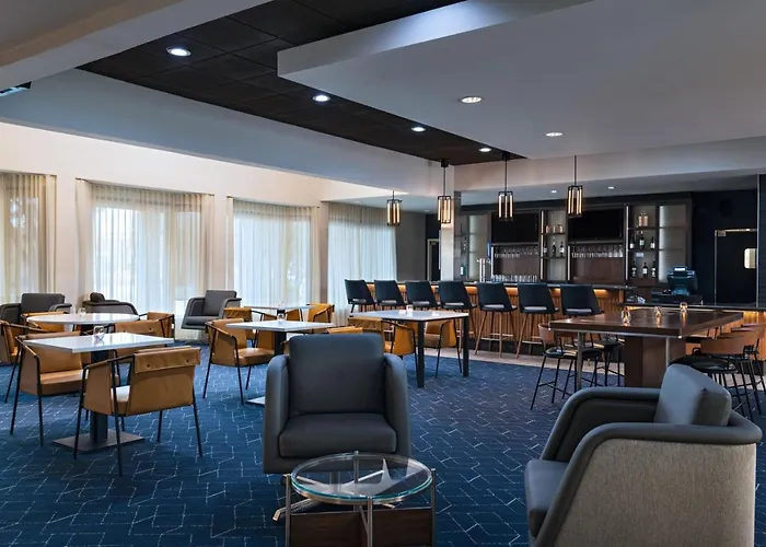 Courtyard By Marriott San Antonio Airport