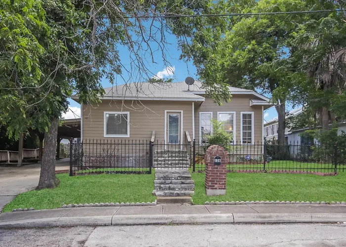 126 Lucas Street