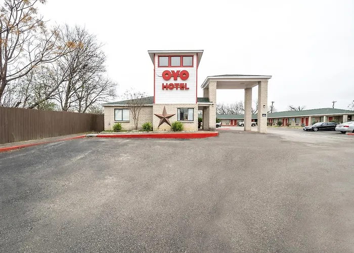 Oyo Hotel San Antonio Near At&T Center