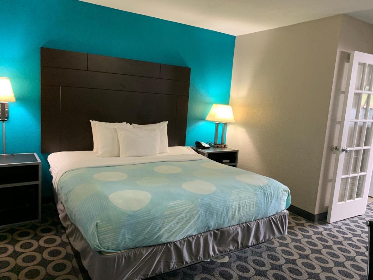 Travelodge By Wyndham Downtown Northeast Hotel 2*