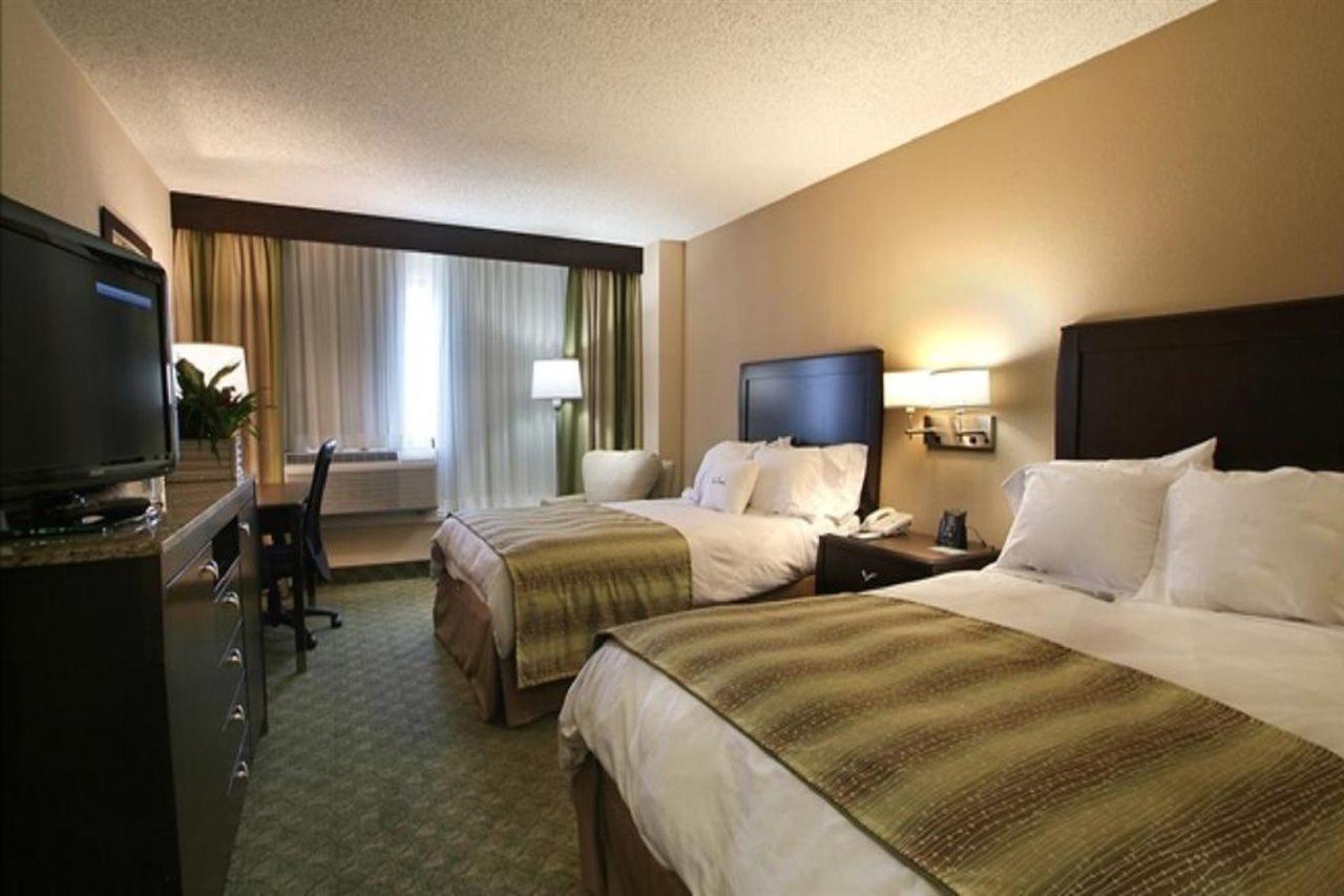 Doubletree By Hilton Downtown 4*