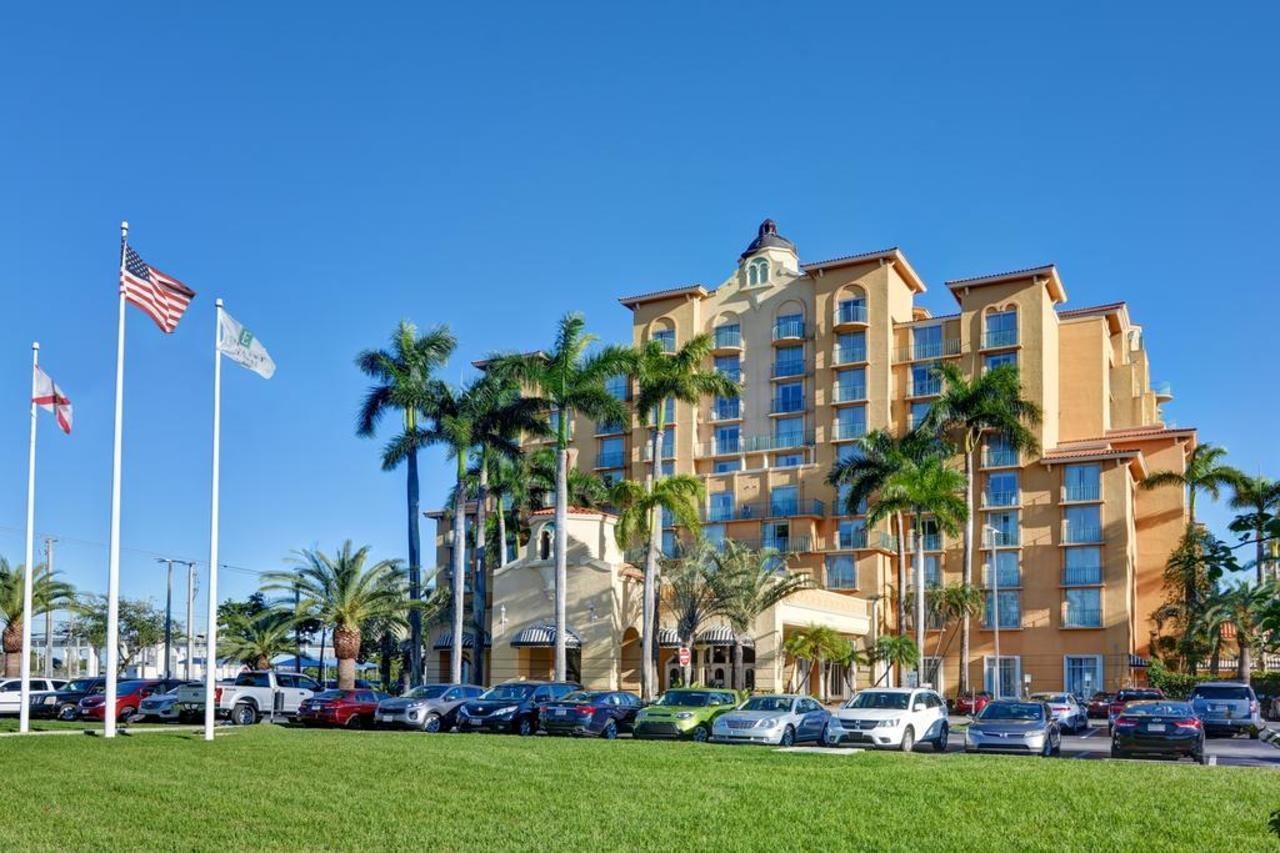 Embassy Airport Hotel 3*