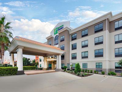 Hotel Express & Nw Near Seaworld By Ihg