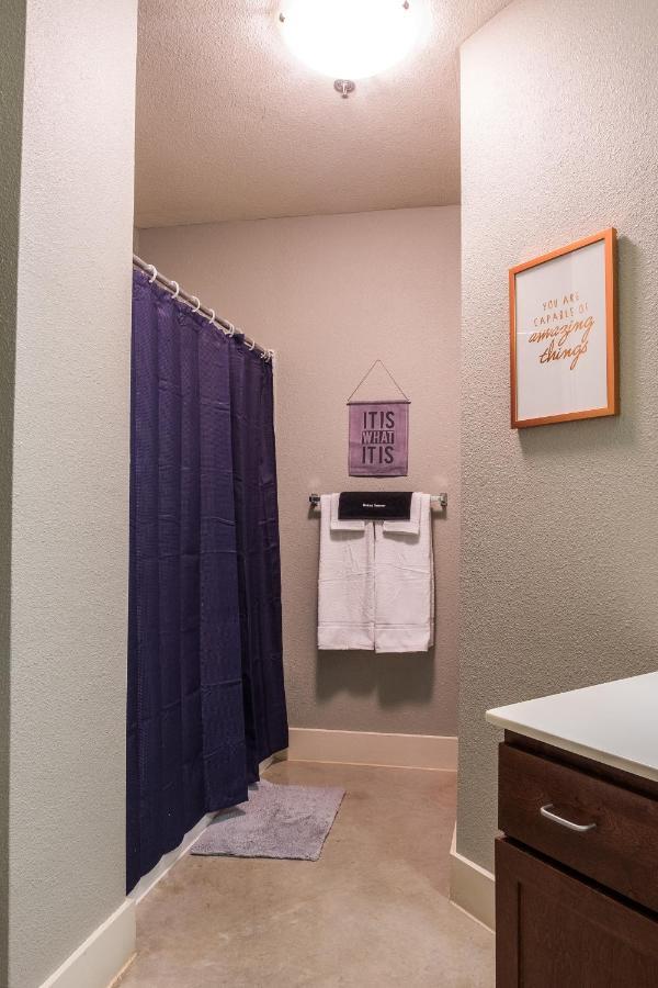 Frontdesk Inspire Downtown Apts San Antonio Tx