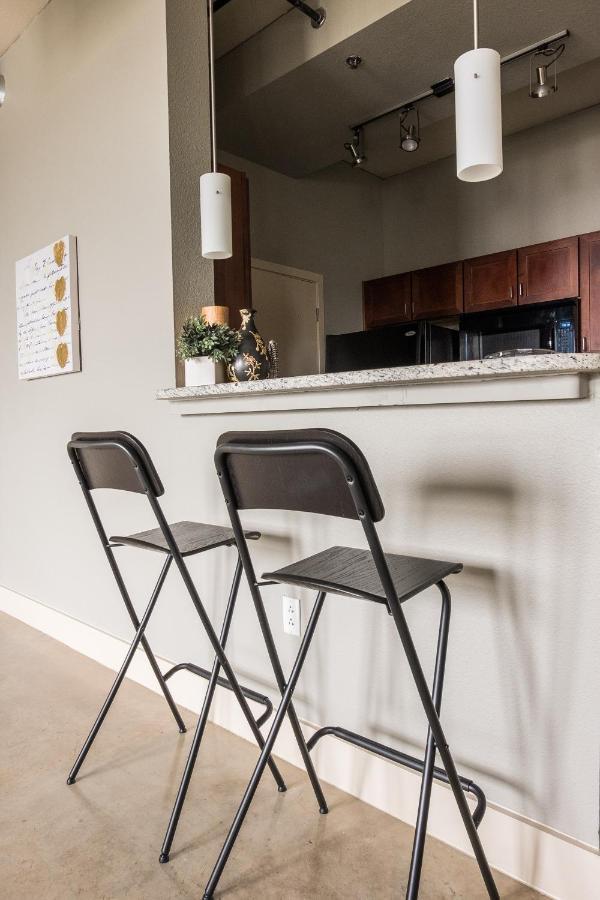 Frontdesk Inspire Downtown Apts San Antonio Tx San Antonio